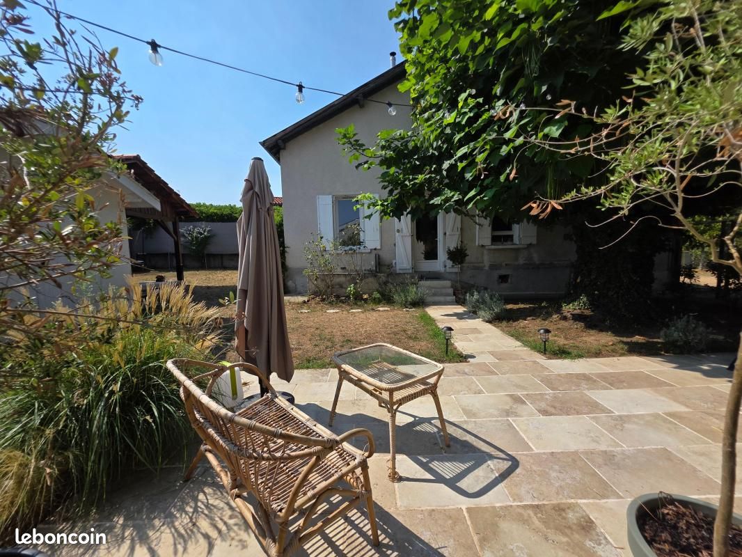 Maison 4 pièces 105 m² · à Saint-Pierre-du-Mont · 105 m² · 264 900 €