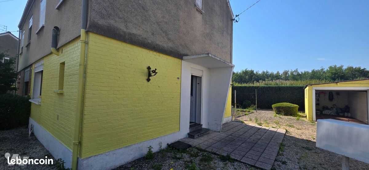 Maison 5 pièces 71 m² · à Crespin · 71 m² · 90 000 €