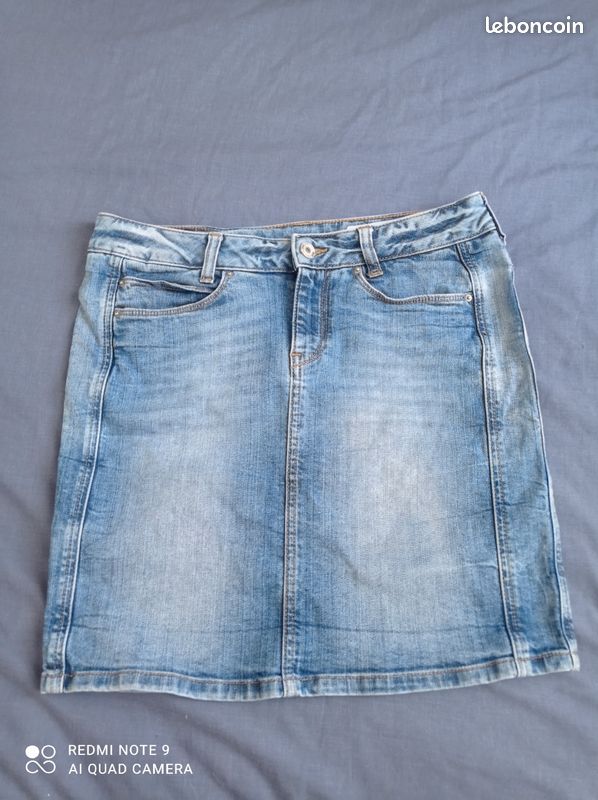 Jupe en jean Esprit taille M en très bon état (image 1)
