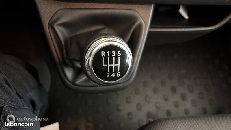 Renault Trafic Véhicule utilitaire ou Société L1H1 3T 2.0 Blue dCi 130ch Confort E6E (image 19)