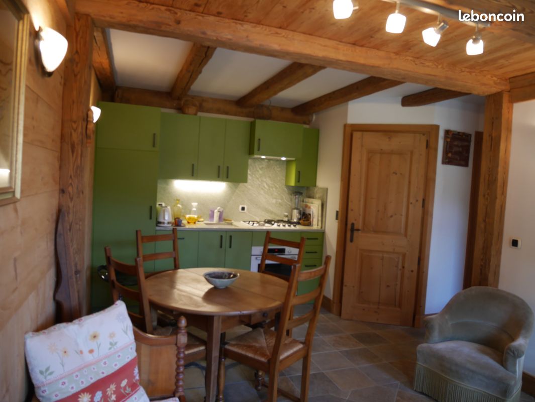 T2 centre village st nicolas de veroce Locations saisonnières