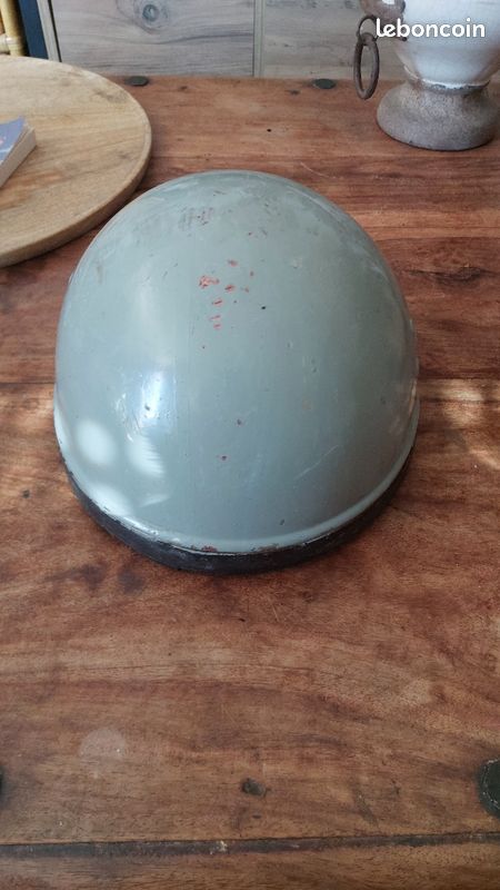 Ancien casque (image 1)