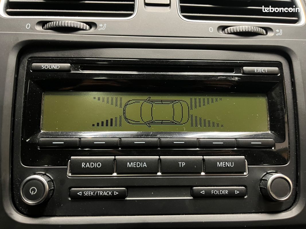 VOLKSWAGEN GOLF GTi (image 9)
