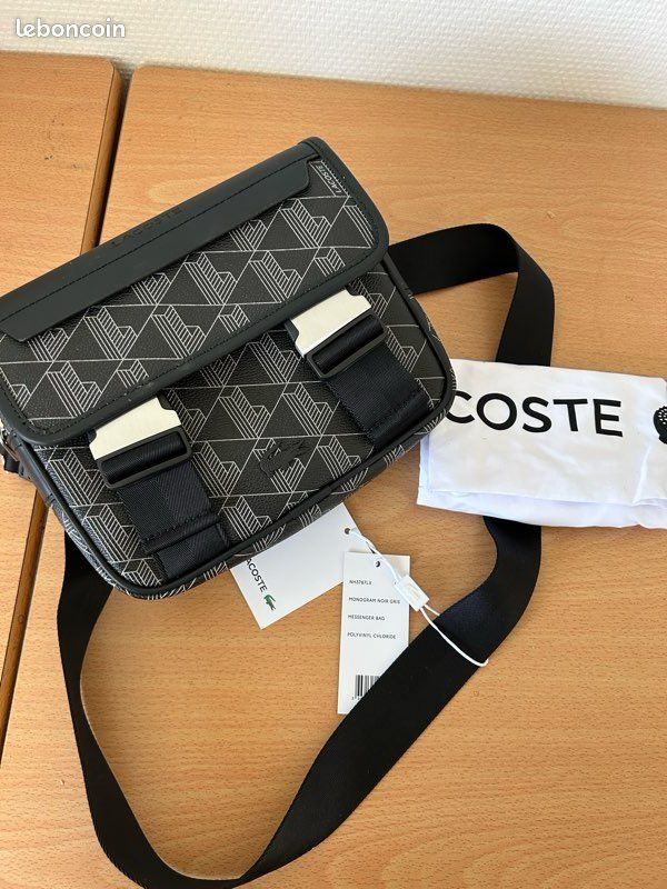Sacoche Lacoste The Blend Noir Lacoste Sac Banane The Blend Noir