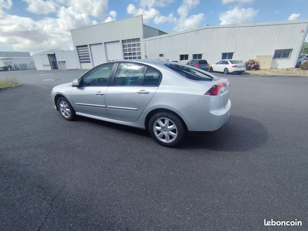 RENAULT LAGUNA 1.5 dCi - 110 III BERLINE Authentique PHASE 1 (image 11)