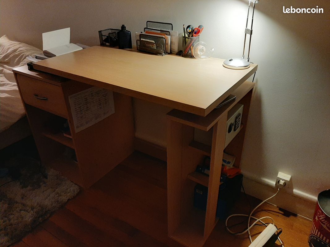 Bureau (image 2)