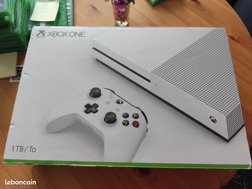 Xbox One S 1TB (image 4)