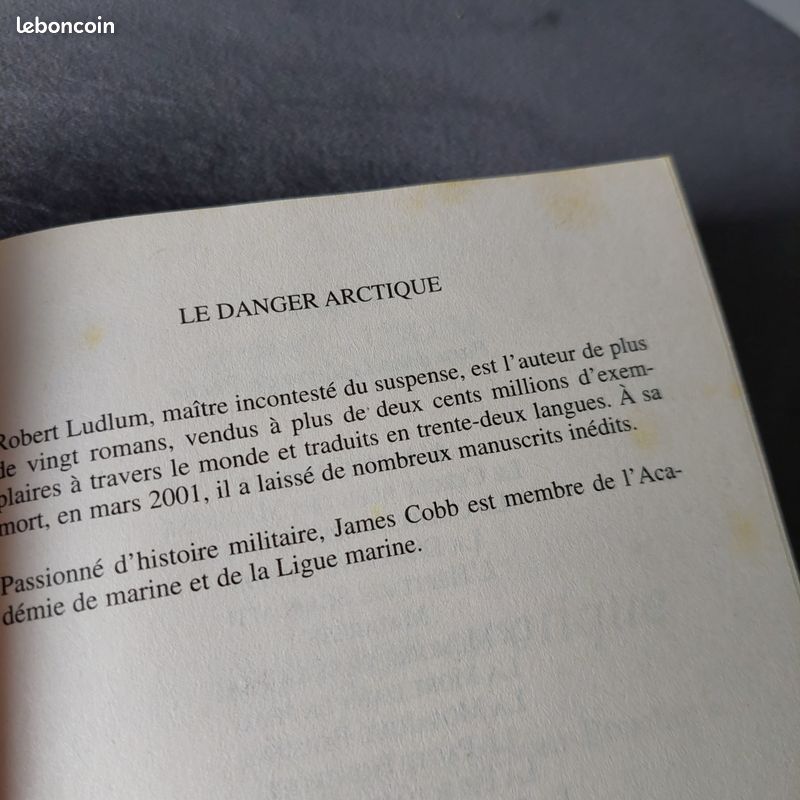 Livre format poche Le danger arctique par Robert Ludlum (image 9)