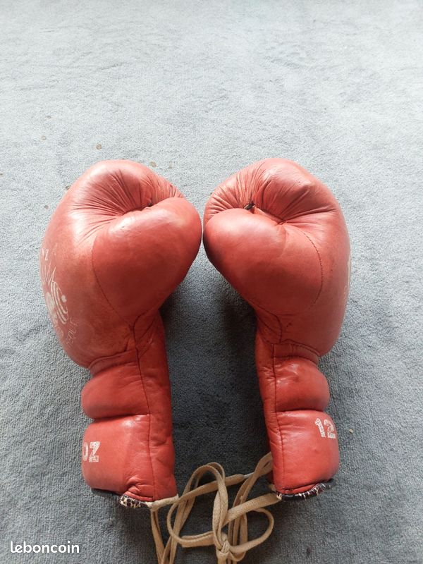 Gants De Boxe Anciens En Cuir - Adulte - France - Années 30