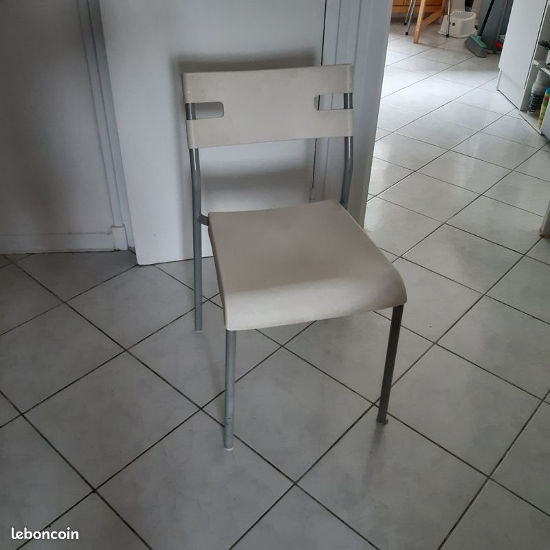 Chaise (image 1)