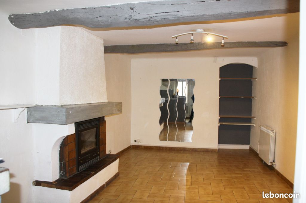 Appartement 4 pièces 74 m² · à La Roquebrussanne · 74 m² · 798 €/mois