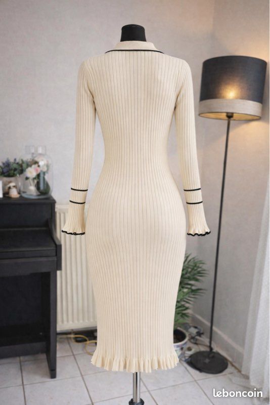 Robe blanche très belle (image 2)