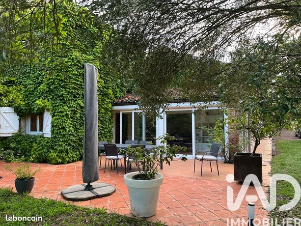 Maison familiale 7 pièces 285 m²