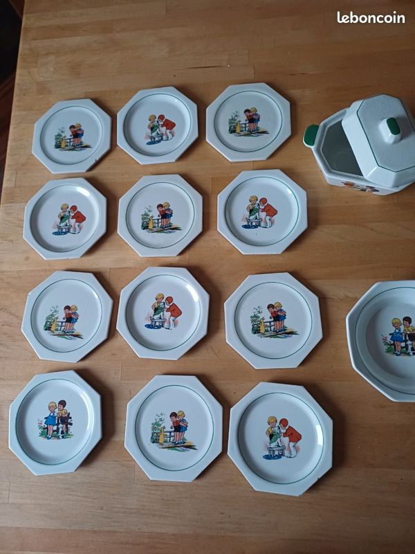 Dînette en porcelaine de Gien Complète