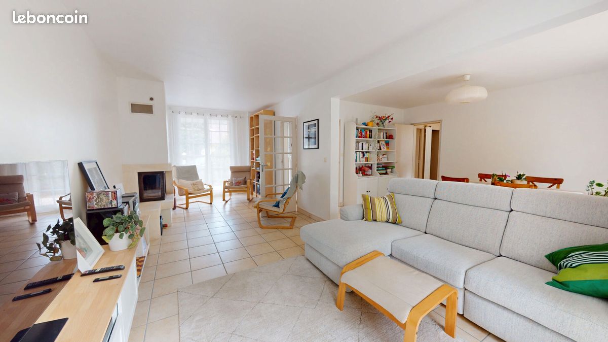 Maison 6 pièces 149 m² · à Breuillet · 149 m² · 335 000 €