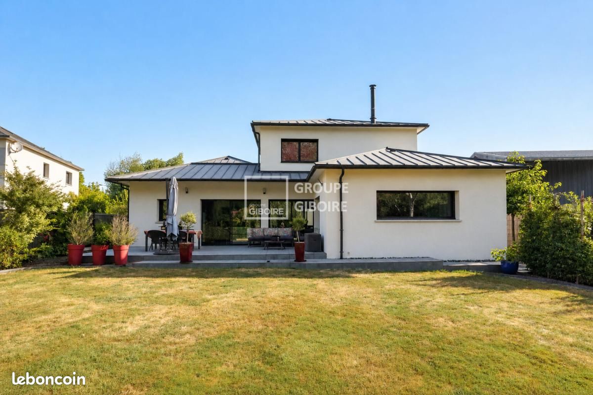 Maison 5 pièces 150 m² · à Montgermont · 150 m² · 670 720 €