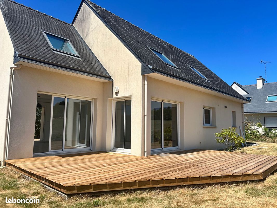 Maison 6 pièces 146 m² · à Saint-Évarzec · 146 m² · 1 400 €