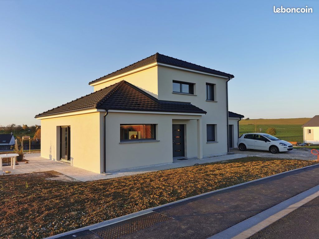Maison 6 pièces 105 m² · au Bocasse · 105 m² · 249 890 €