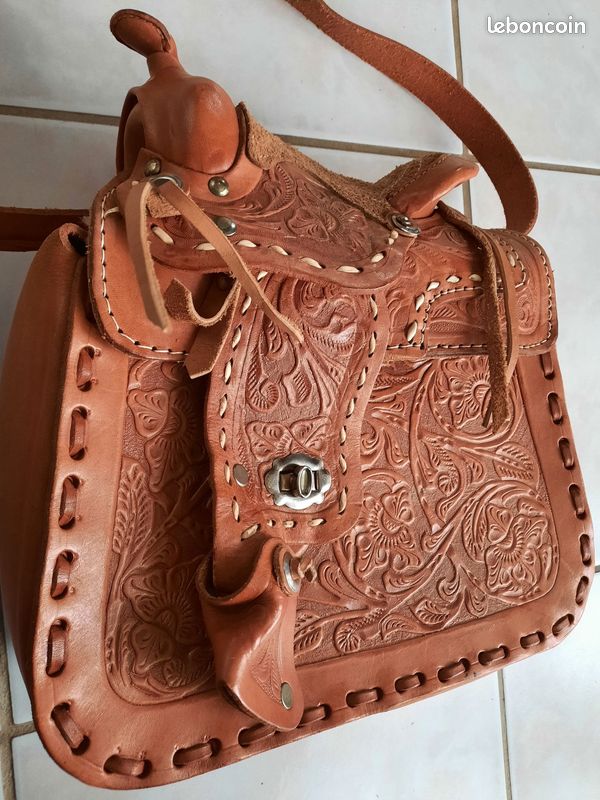 Sacoche de selle de cheval Western en cuir véritable usiné 10