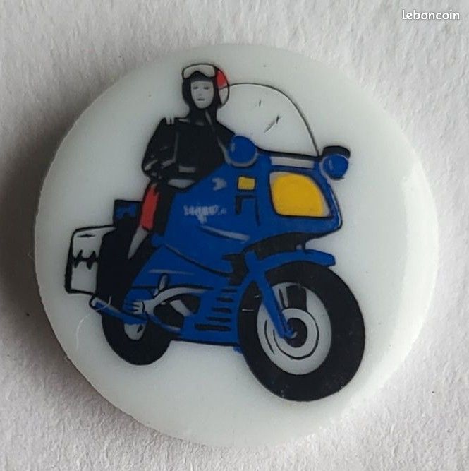 Pin's Moto Gendarmerie - Force De L'ordre, Brigade Motorisée