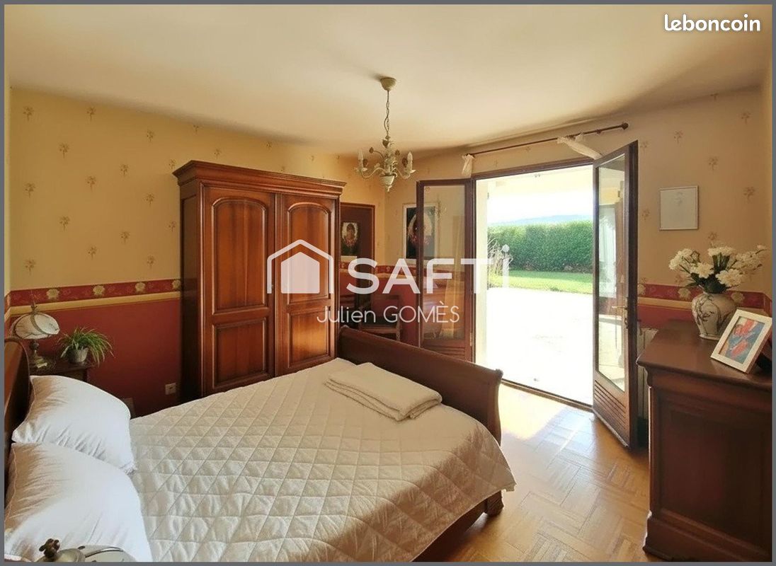 Maison 9 pièces 228 m² (image 8)
