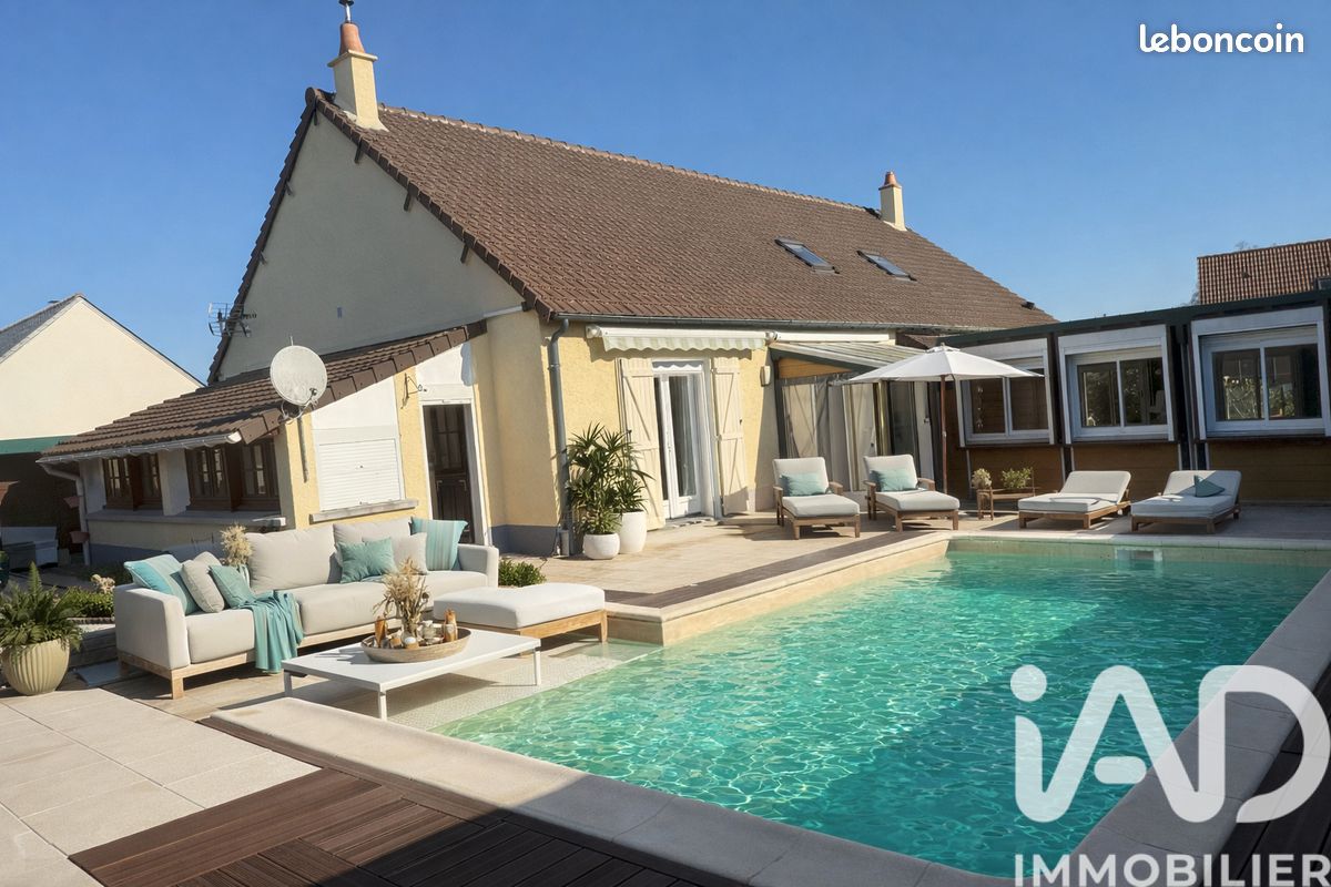 Maison 6 pièces 145 m² · à Amboise · 145 m² · 294 000 €