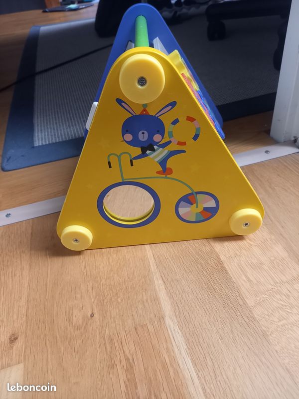 Triangle de jeux 1er age (image 2)