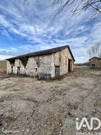 Grange 4 pièces 300 m²