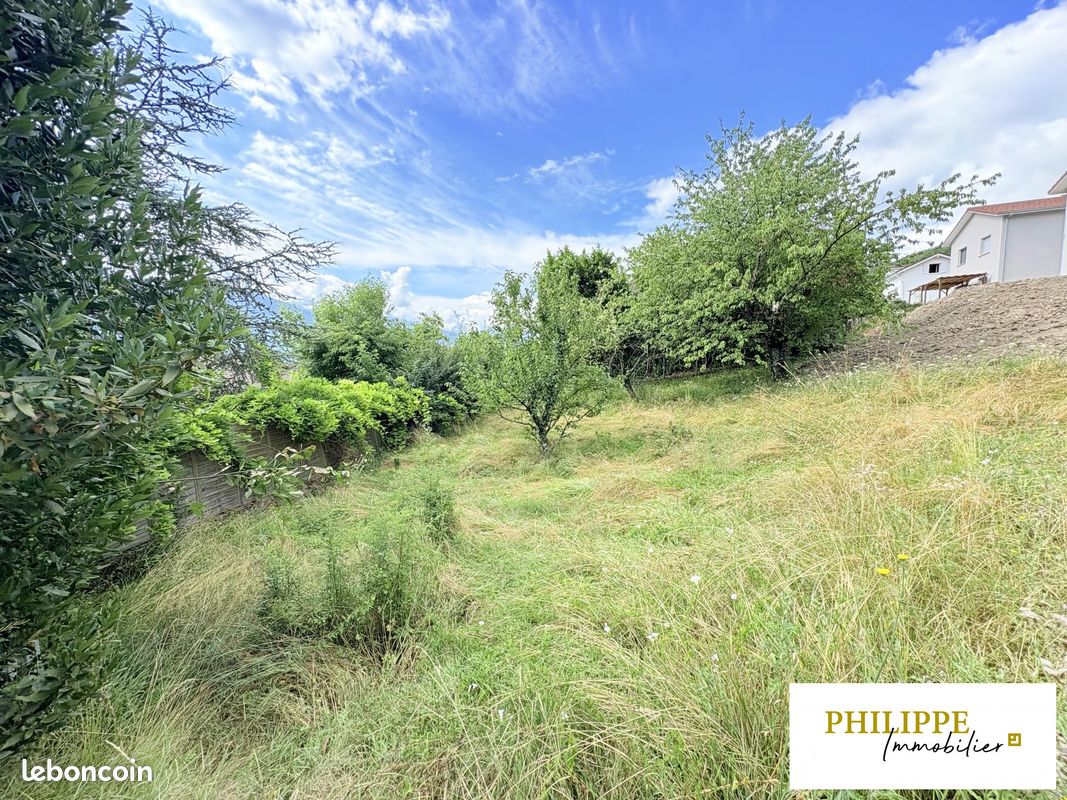 Terrain 252 m² · à Le Touvet · 252 m² · 93 500 €