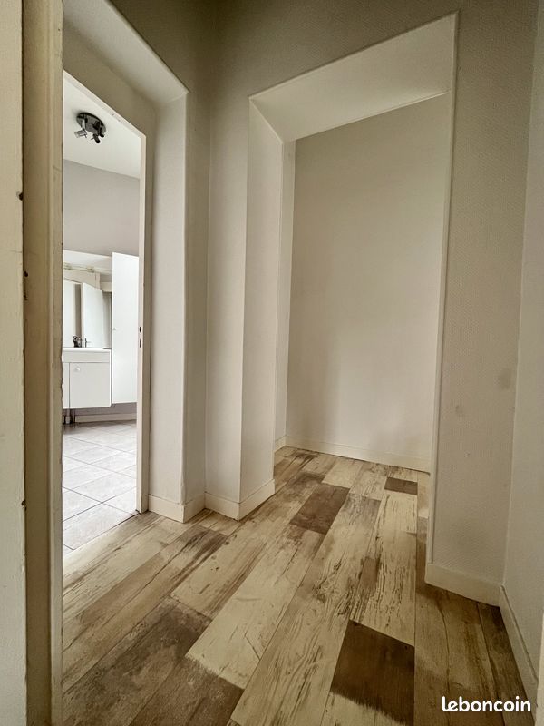 Appartement Type 2 (1 chambre) - Châtellerault 86100 (image principale 6)