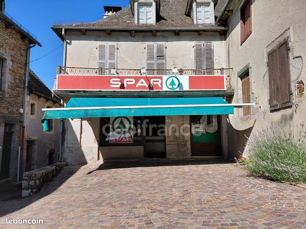 Maison 10 pièces 220 m²