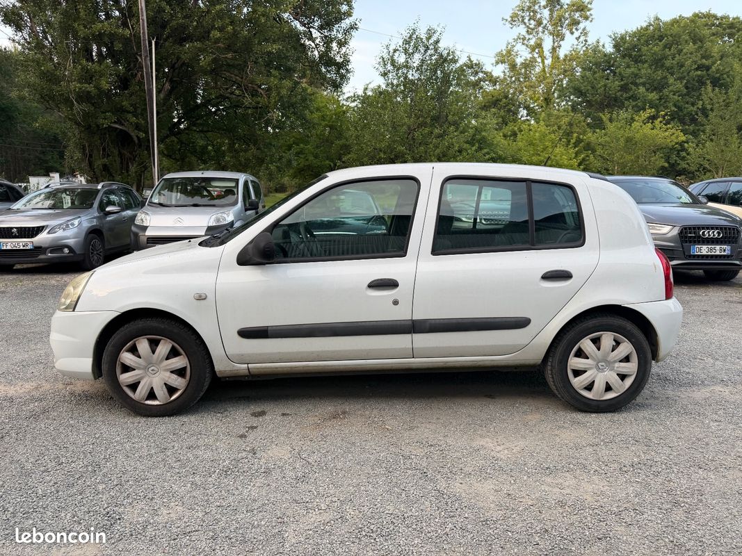 RENAULT CLIO CAMPUS 1.2 60 GPL eco2 Access (image 2)