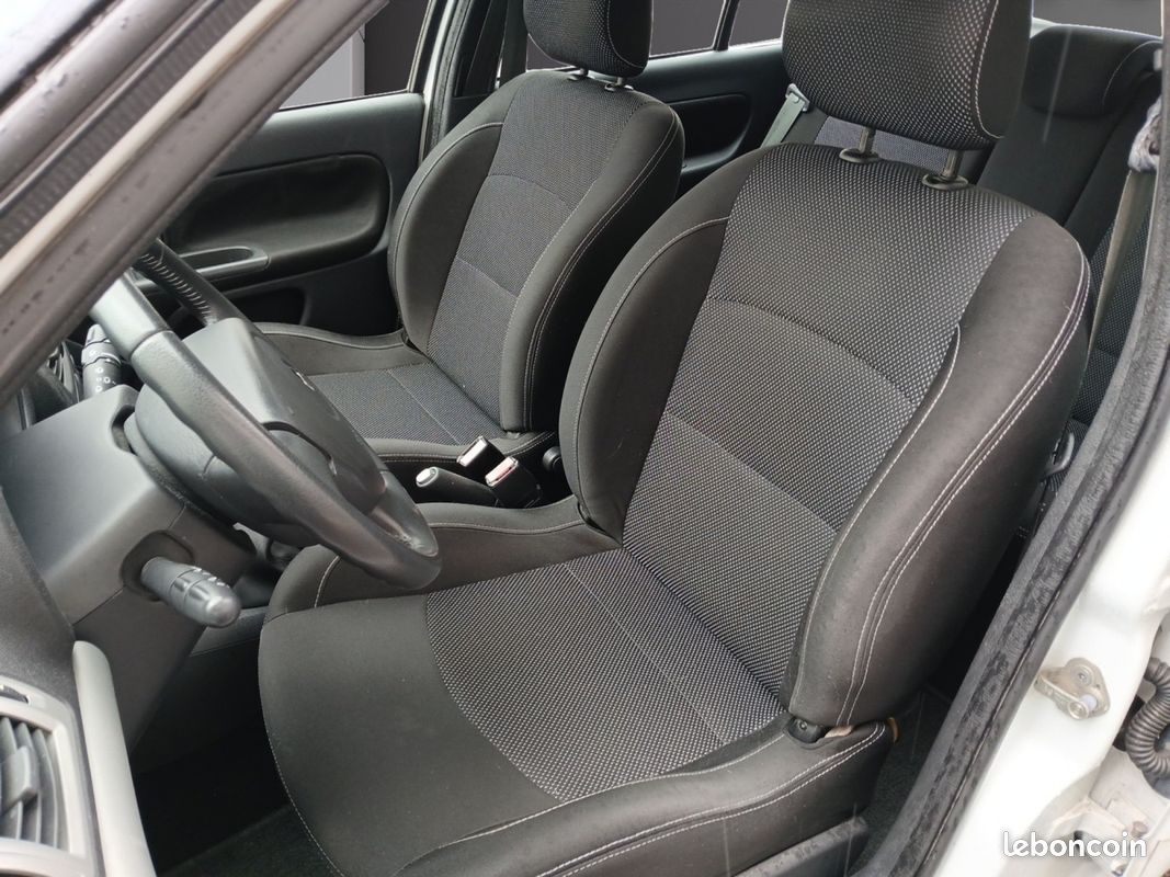 RENAULT CLIO CAMPUS 1.2 16V 75 eco2 GARANTIE 12 MOIS (image 9)