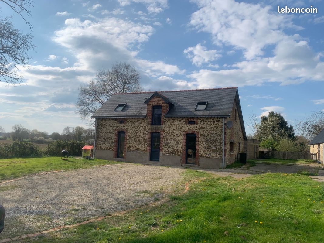 Maison 5 pièces 141 m² · à Ballots · 141 m² · 270 000 €