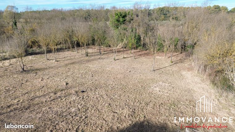 Terrain 2084 m² Saint-Hilaire-de-Beauvoir