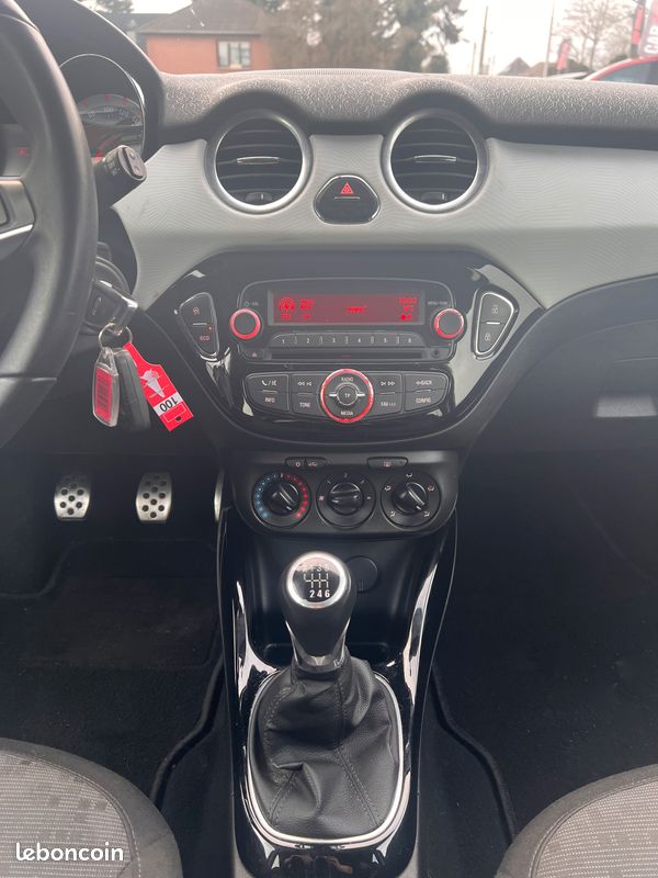 Opel adam 1.0 115ch full options chaine de distri ciel etoilee ... Garantie (image 9)