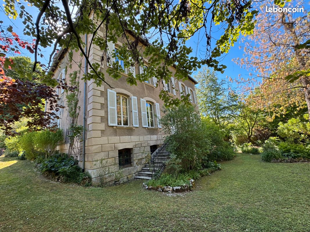 Maison 8 pièces 274 m² · à Avallon · 274 m² · 298 000 €
