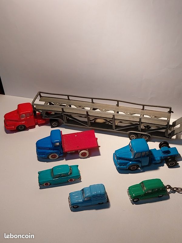 Lot Norev Micro Norev 7 Voitures + 2 Camions – Plastique, France, 1960, Superbe état