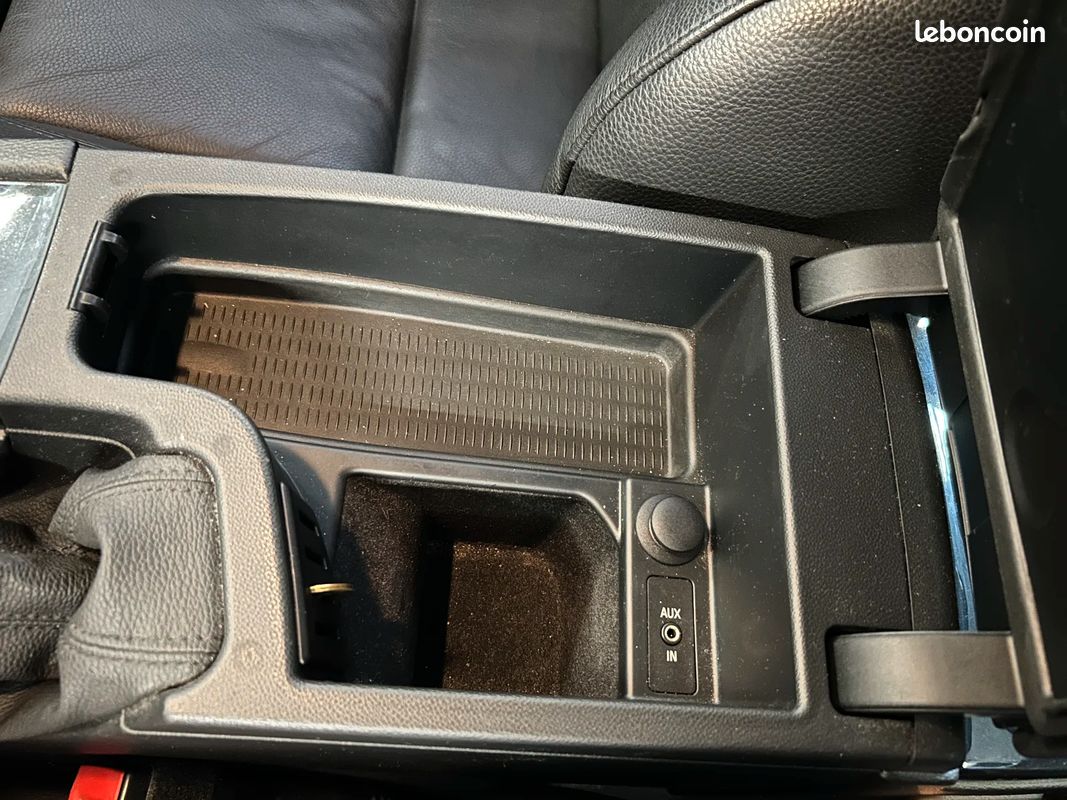 Bmw SERIE 3 E92 LUXE LCI Coupé 320d 184 cv Boîte auto / Suivi D'entretien Complet (image 32)