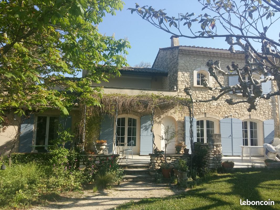 Maison 5 pièces 120 m² · à Pernes-les-Fontaines · 120 m² · 1 200 €/mois
