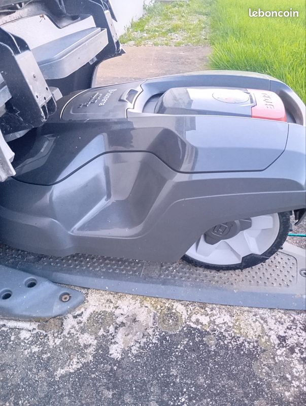 Robot Husqvarna 315 (image 3)