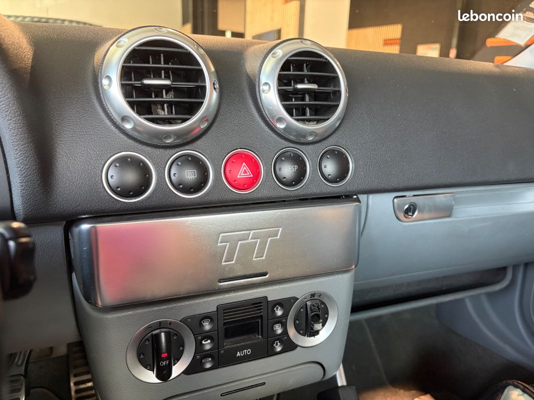 AUDI TT COUPE 3.2L QUATTRO DSG 250 Ch BOSE (image 10)