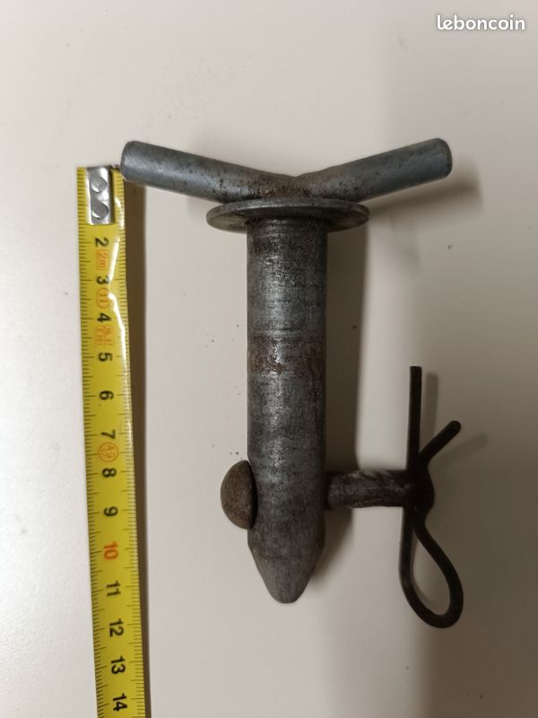 Axe d'attelage avec goupille (image 2)