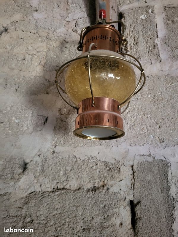 Ancienne lampe tempête (image 1)