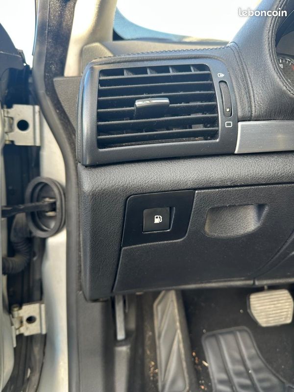 Peugeot 407 COUPE 2.7 HDI GRIFFE (image 20)