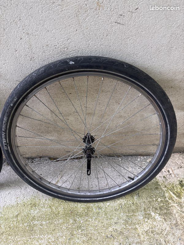 2 roues de vélo 26 pouces avec pneus (image 3)