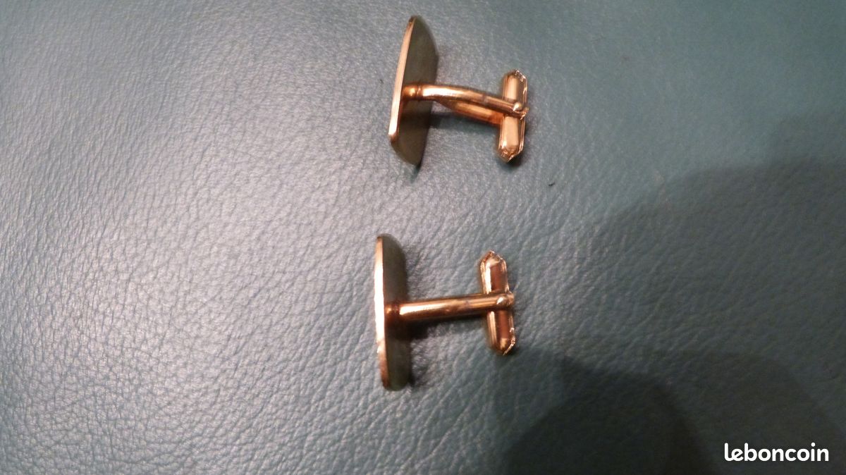 Boutons De Manchettes En Plaqué Or Ciselés - Occasion - Pour Homme élégant