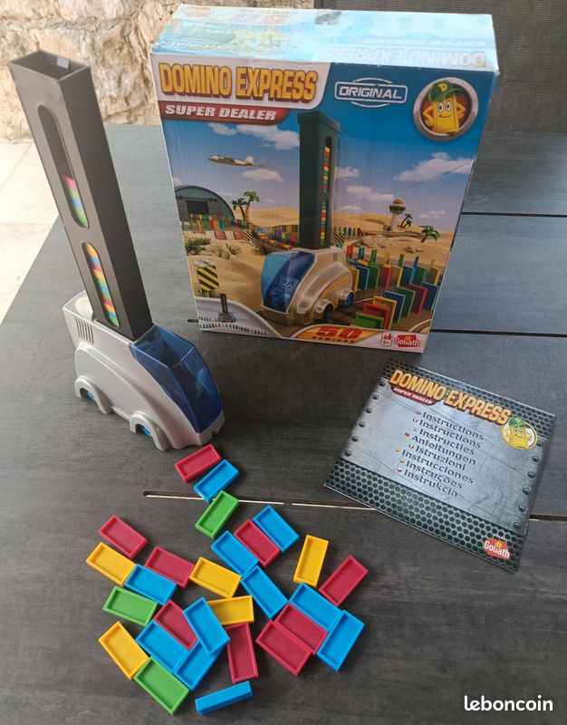 Domino Express Stunt Spinner, Konstruktionsspielzeug für Kinder ab 6 Jahren, Domino Spiel mit 30 Steinen