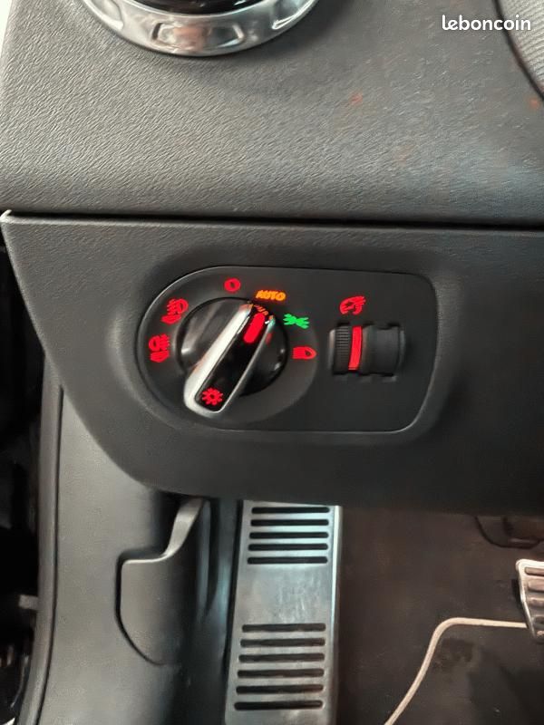 Audi TT S (image 17)