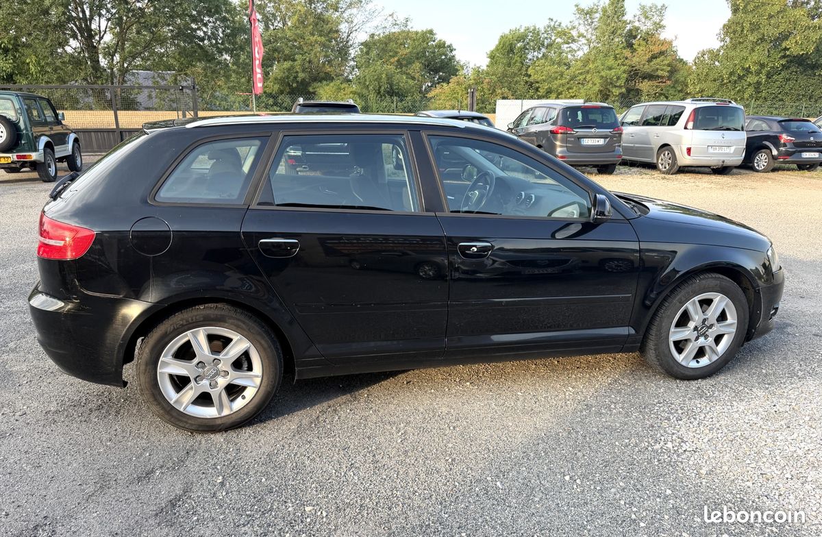 Audi A3 1.6 TDI 105 CH AMBIENTE (image 5)